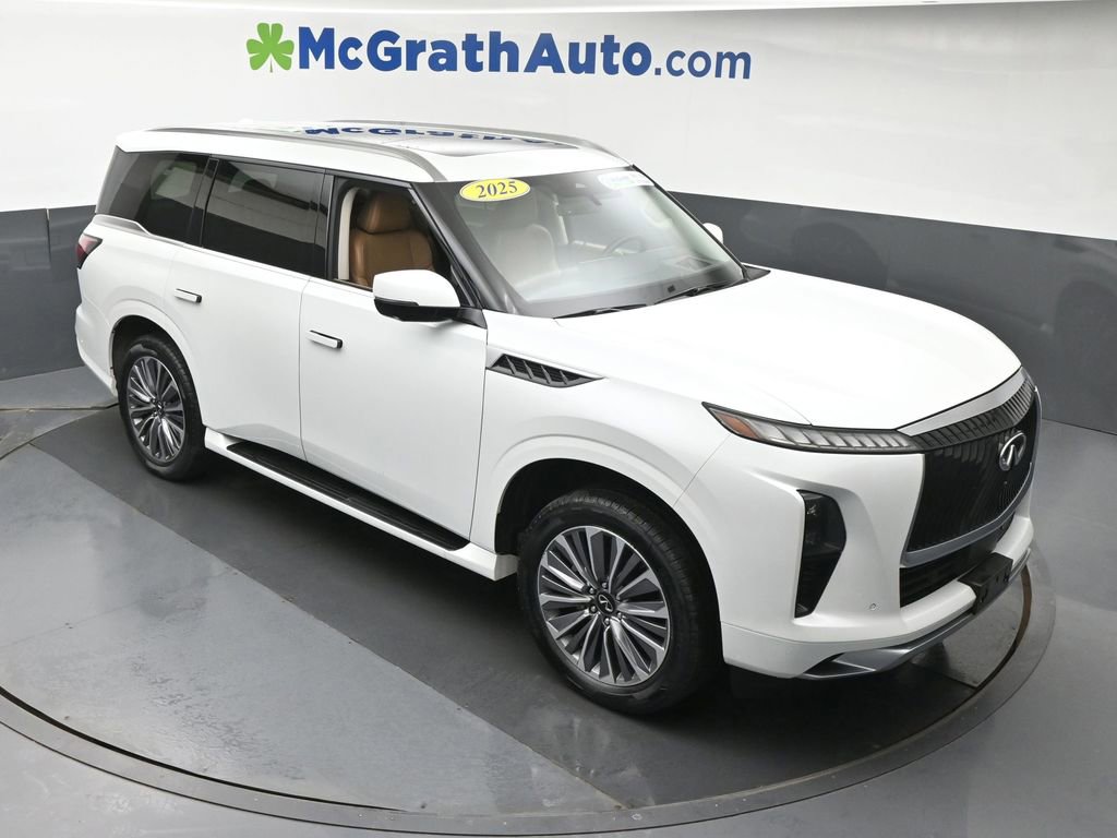 Used 2025 INFINITI QX80 Luxe image 3