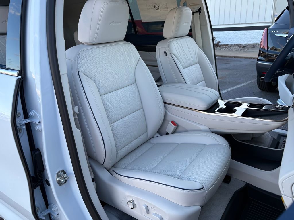 New 2026 Buick Enclave Avenir w/ Super Cruise Package image 53