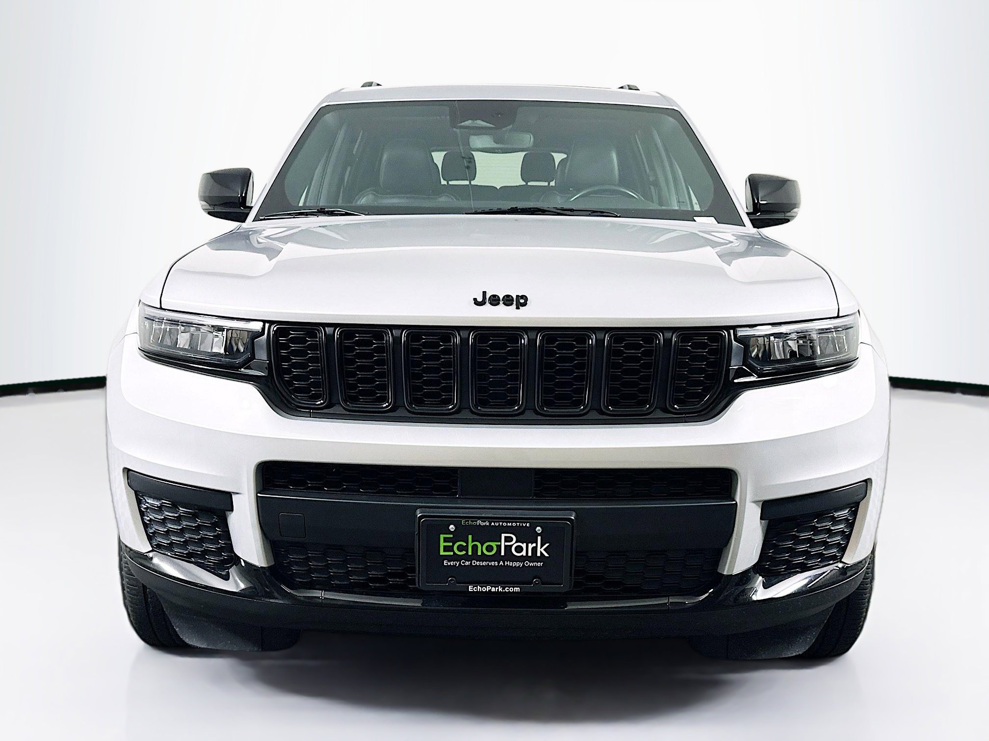 Used 2021 Jeep Grand Cherokee L Laredo image 2