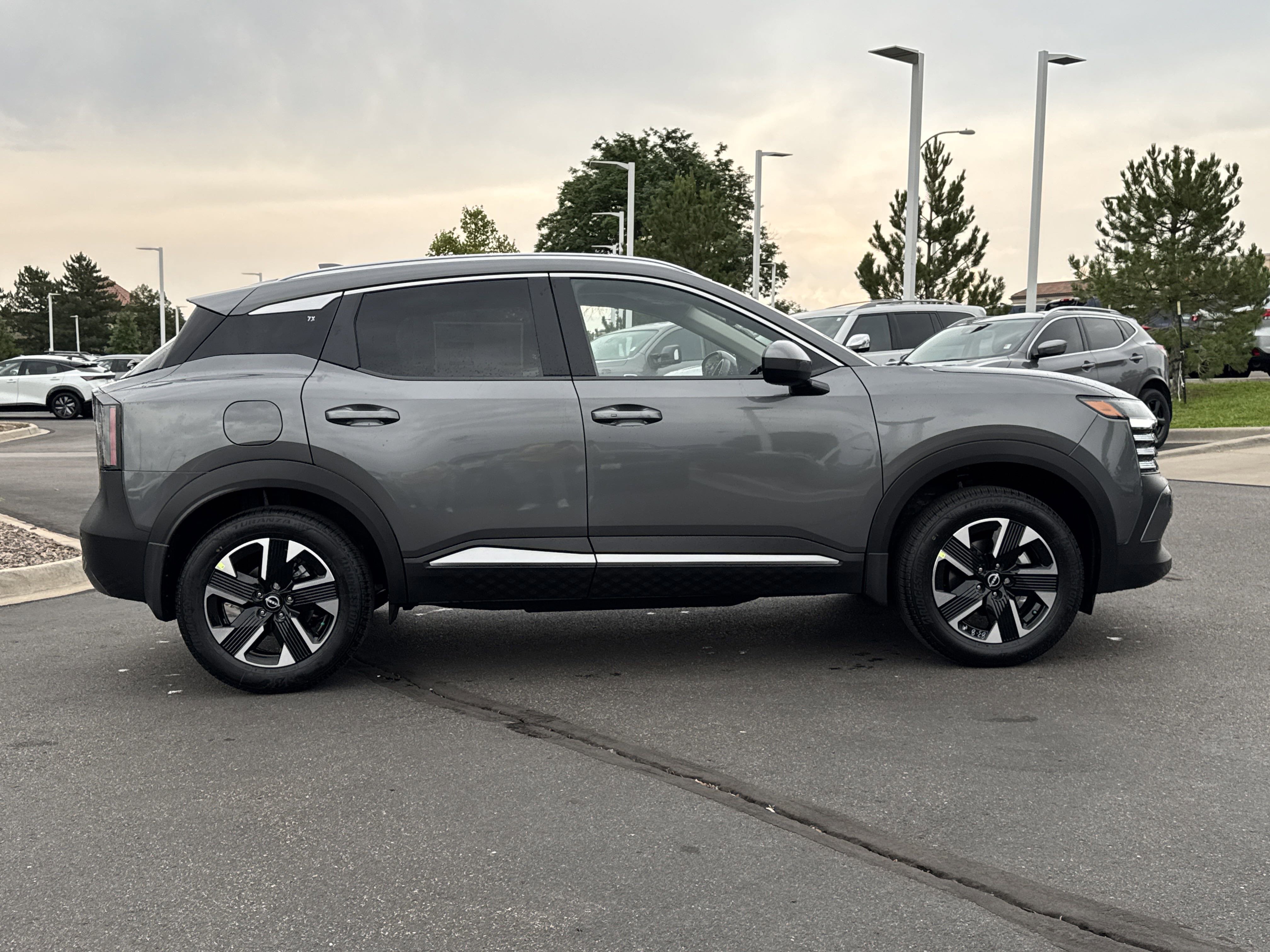 New 2025 Nissan Kicks SV w/ SV Premium Package image 2
