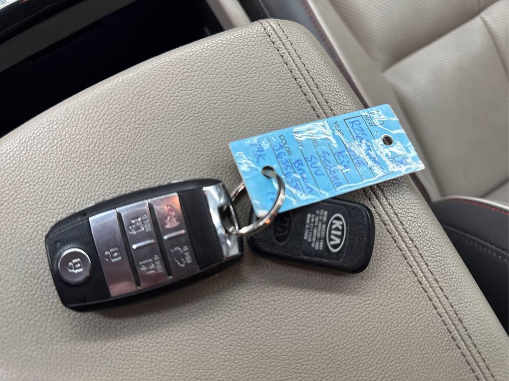 Used 2018 Kia Sedona EX image 40