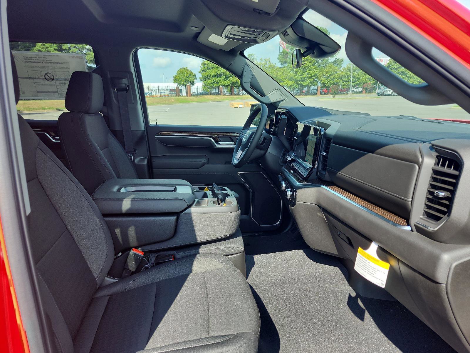 New 2026 GMC Sierra 1500 SLE image 8