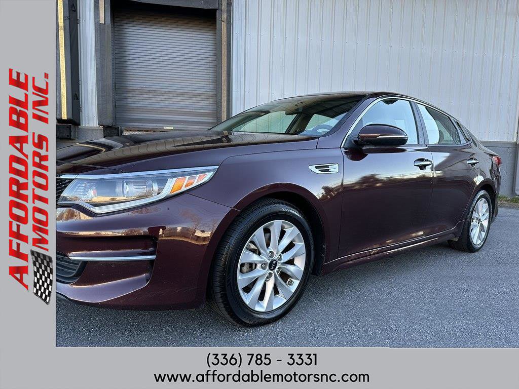 Used 2018 Kia Optima LX w/ 17" Alloy Wheels Package image 1