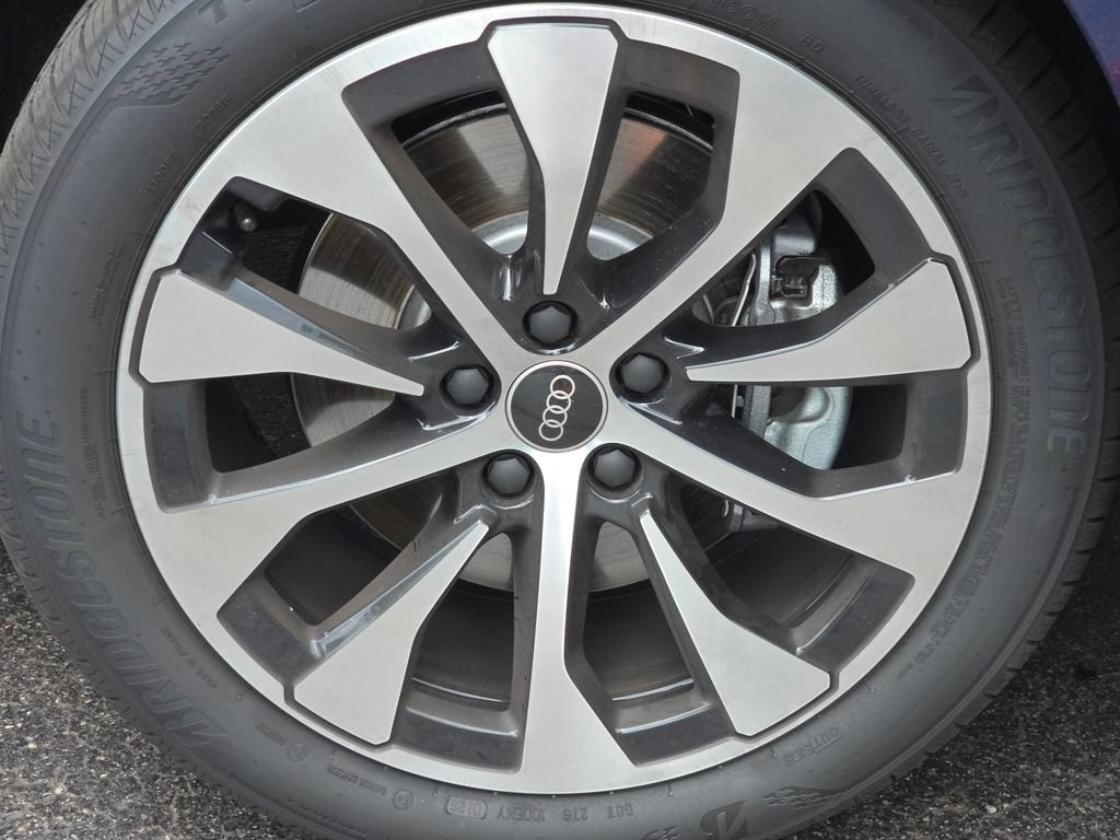 Certified 2026 Audi Q3 quattro 2.0T AWD/4WD image 9