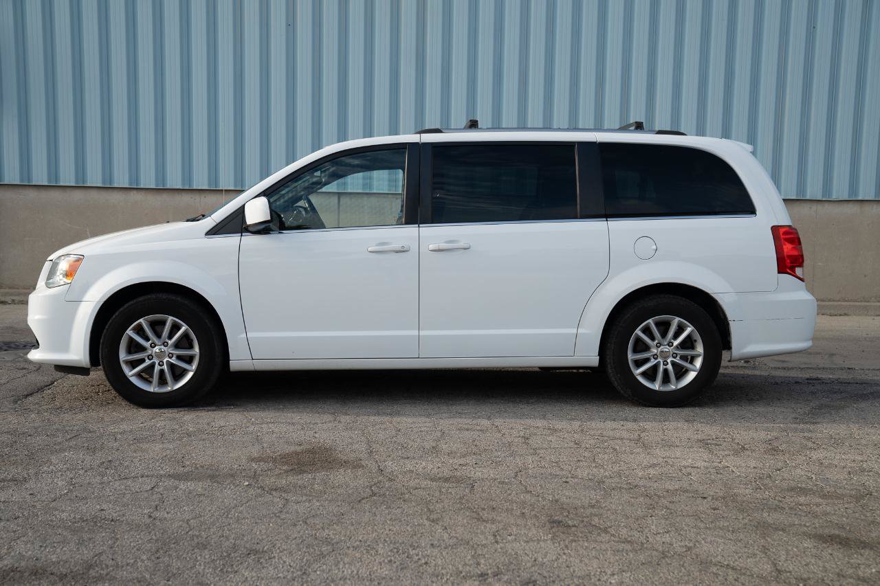 Used 2019 Dodge Grand Caravan SXT FWD image 6
