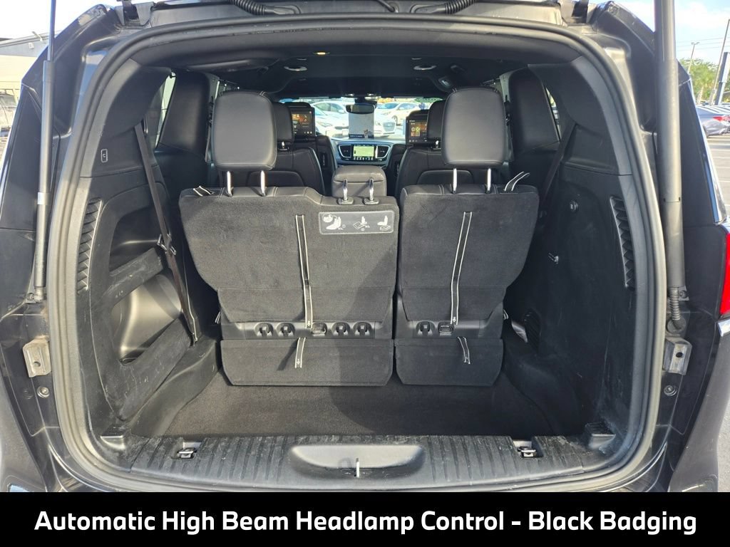 Used 2019 Chrysler Pacifica Touring-L Plus w/ Advanced Safetytec Group FWD image 18