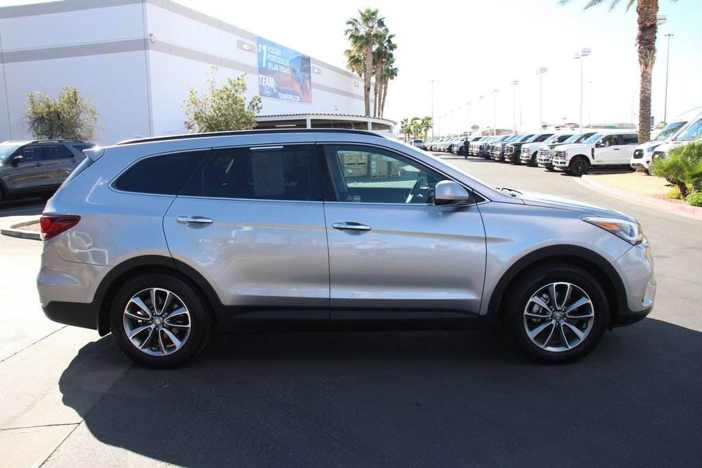 Used 2018 Hyundai Santa Fe SE FWD image 10