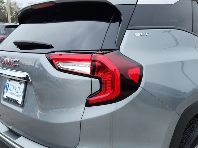 Used 2024 GMC Terrain SLT image 7