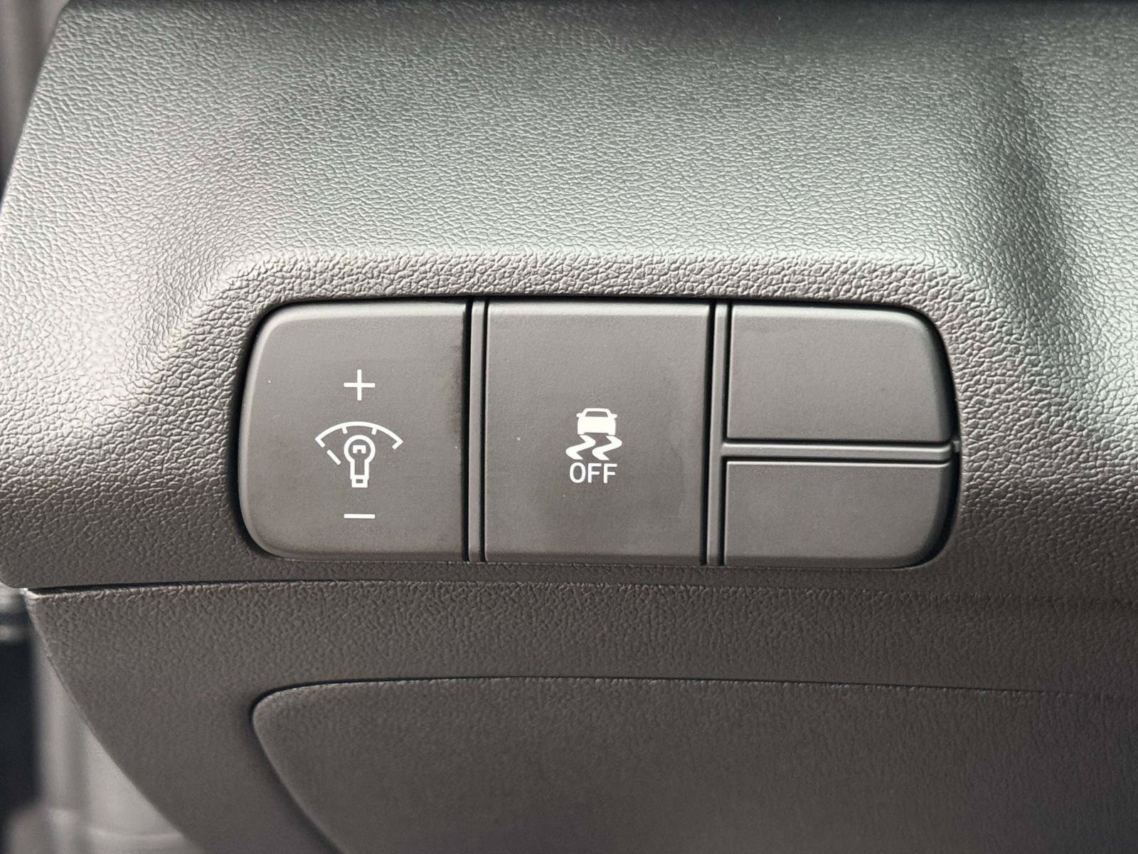 Used 2025 Hyundai Elantra N FWD image 22