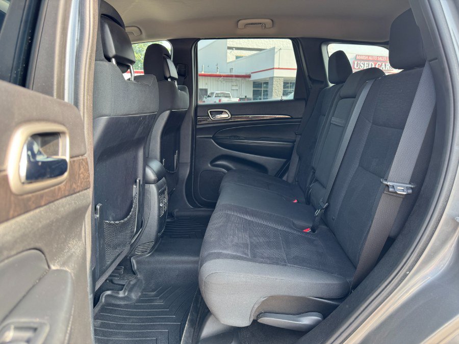Used 2012 Jeep Grand Cherokee Laredo AWD/4WD image 16