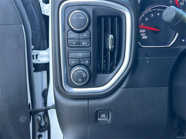 Used 2020 Chevrolet Silverado 1500 LT w/ Remote Start Package image 23