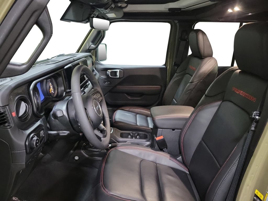 Used 2025 Jeep Gladiator Rubicon AWD/4WD image 10