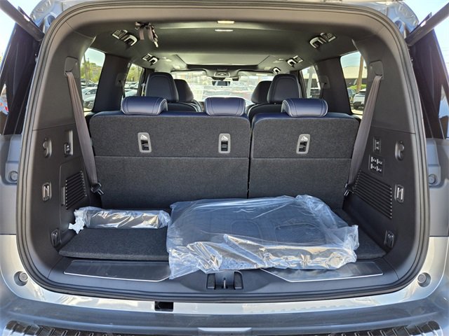 New 2026 INFINITI QX80 4WD w/ Sport Exterior Package image 20