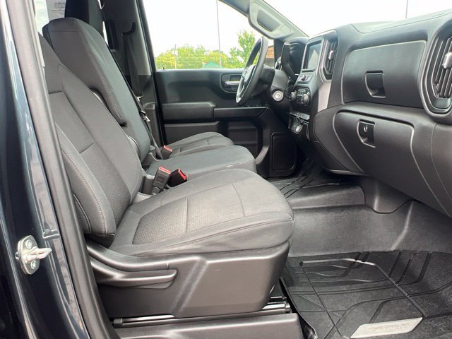 Used 2020 Chevrolet Silverado 1500 Custom w/ Custom Value Package AWD/4WD image 22