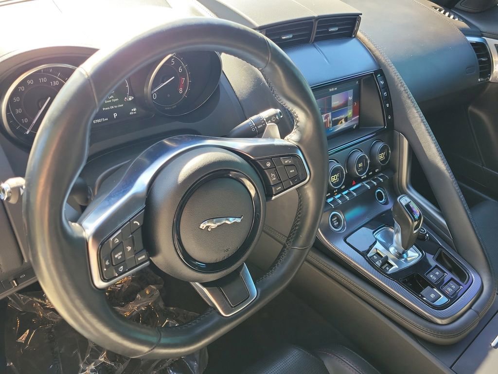 Used 2018 Jaguar F-TYPE R-Dynamic image 22