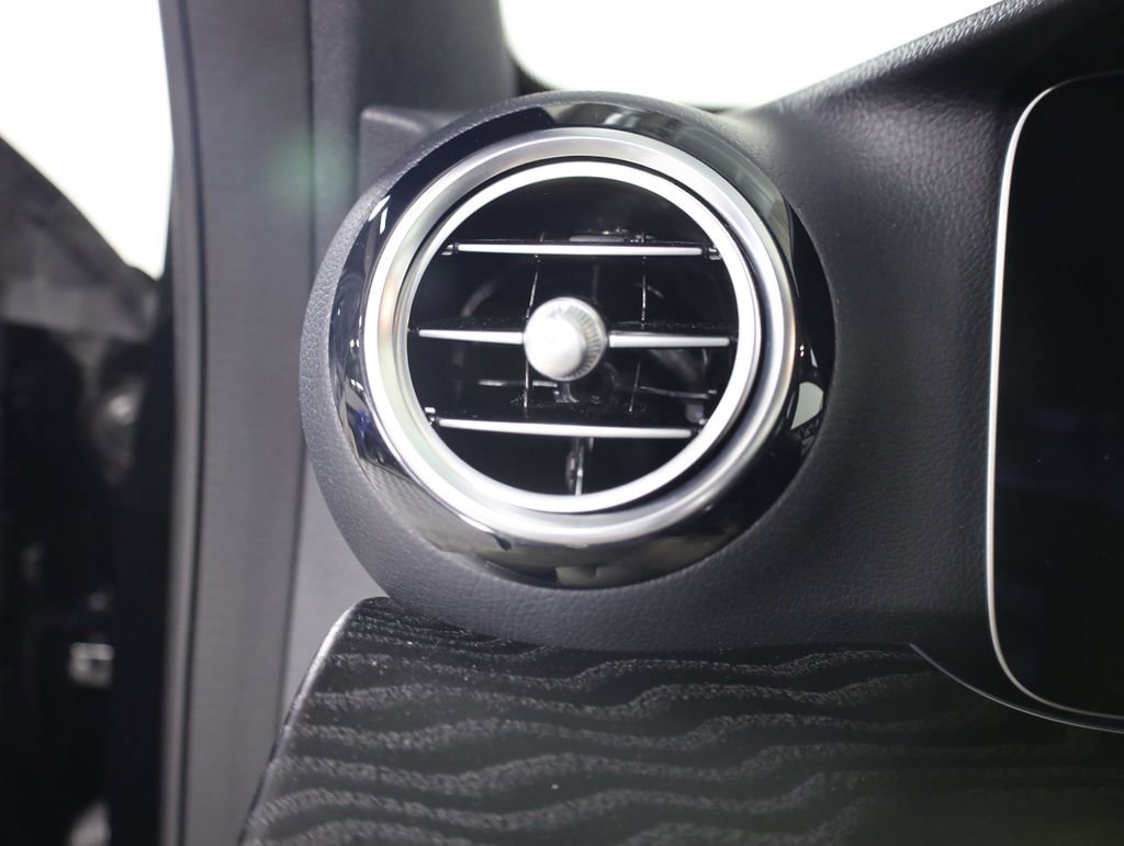 Certified 2022 Mercedes-Benz E 350 4MATIC Sedan image 12