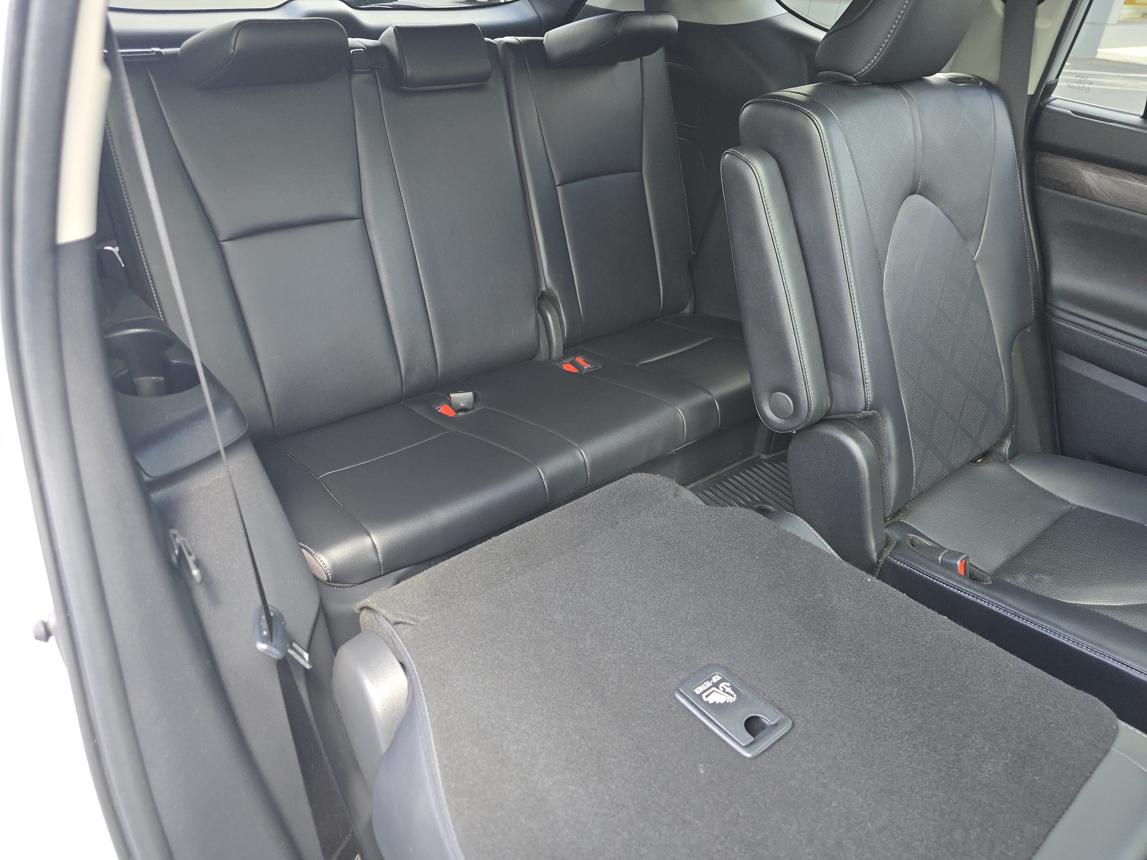 Used 2024 Toyota Highlander Platinum AWD/4WD image 19