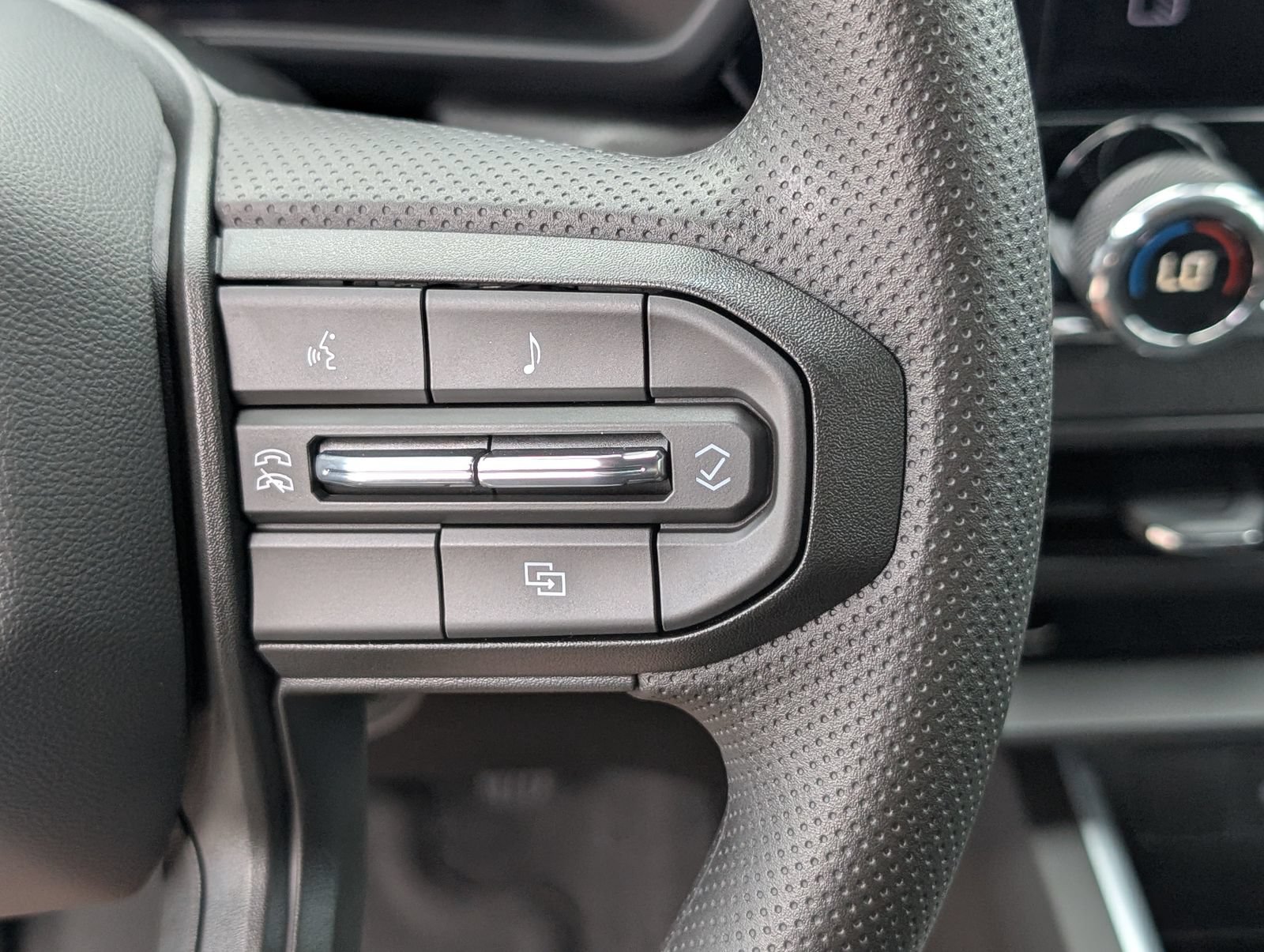 New 2026 Chevrolet Colorado Trail Boss AWD/4WD image 17