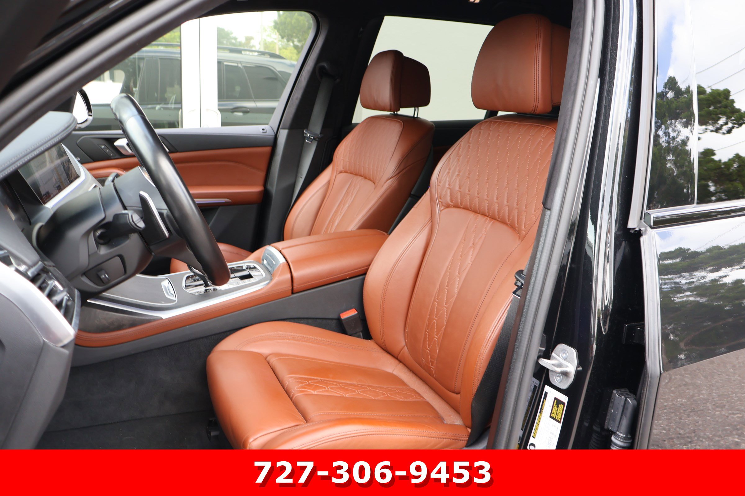 Used 2022 BMW X7 xDrive40i w/ M Sport Package AWD/4WD image 2
