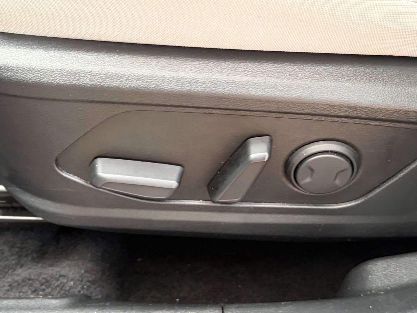Used 2025 Hyundai Tucson SEL AWD/4WD image 23