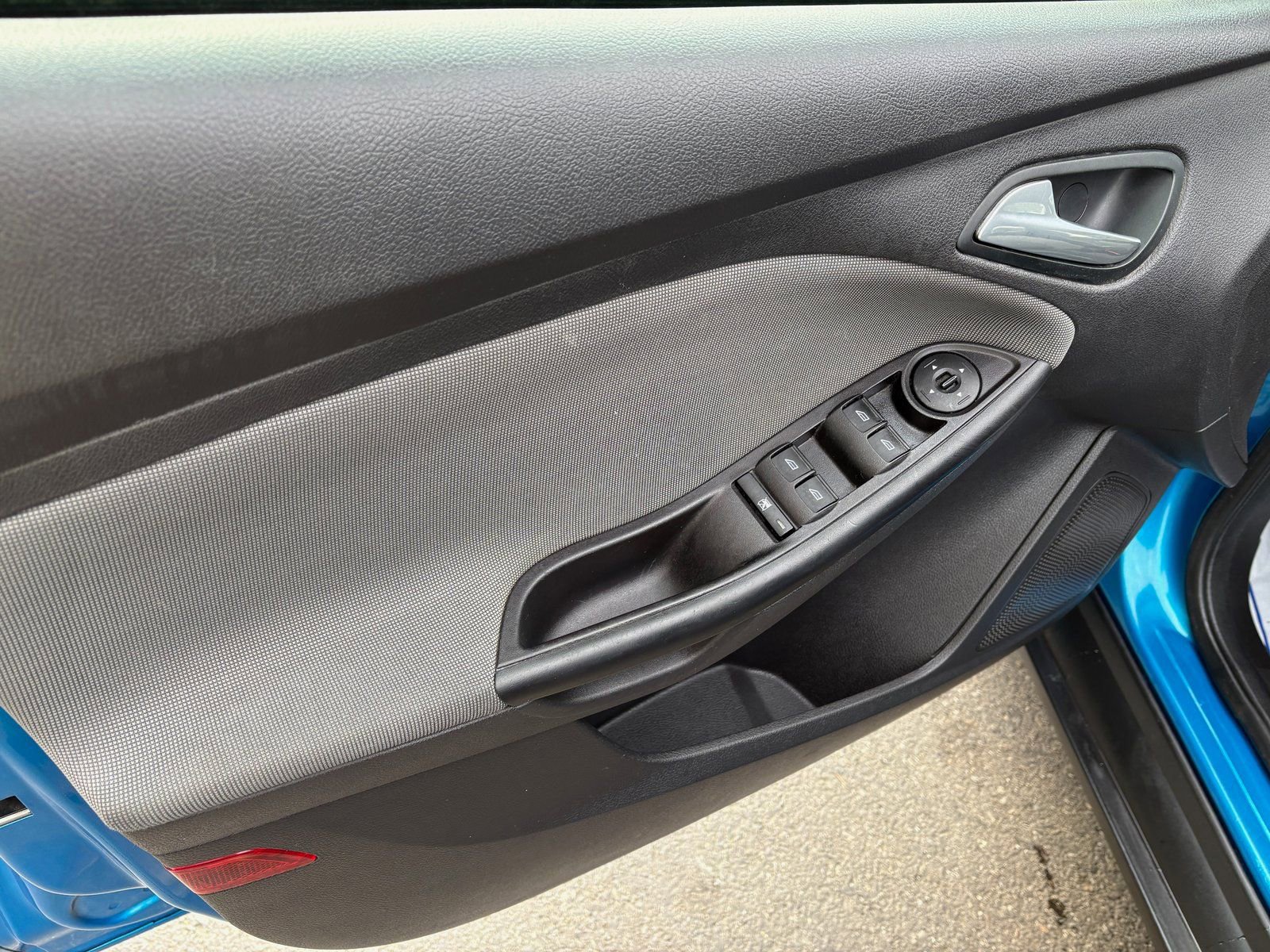 Used 2014 Ford Focus SE FWD image 14