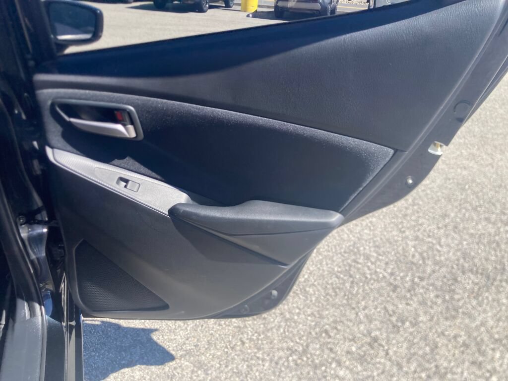 Used 2020 Toyota Yaris LE FWD image 18