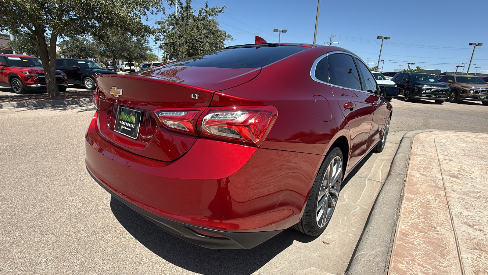 Used 2023 Chevrolet Malibu LT FWD image 8