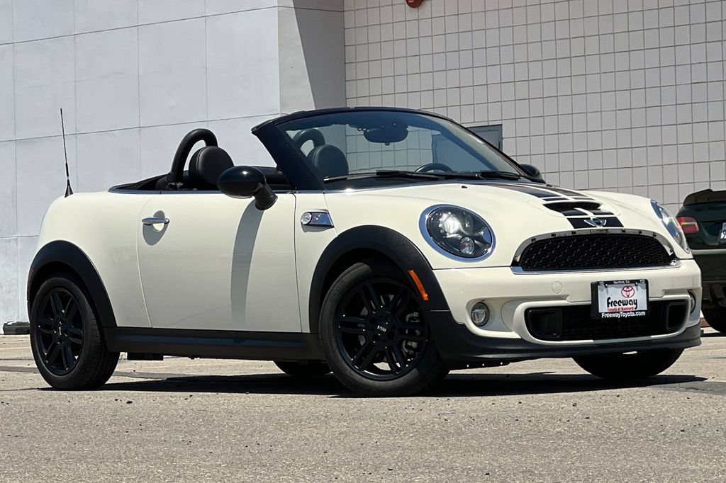 Used 2015 MINI Cooper Roadster S FWD image 2