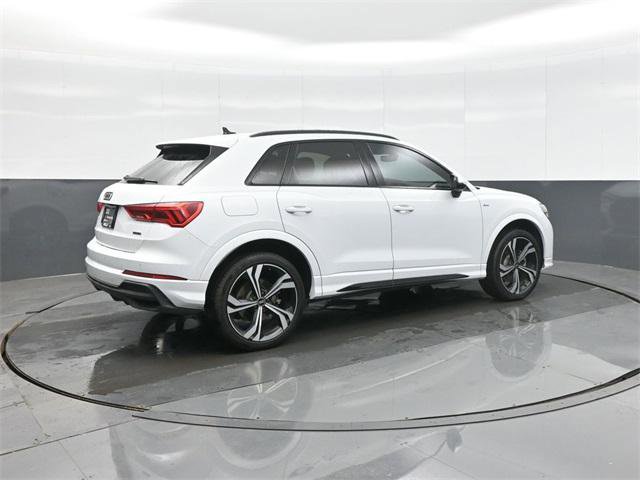 Used 2023 Audi Q3 2.0T Premium Plus w/ Premium Plus Package image 7