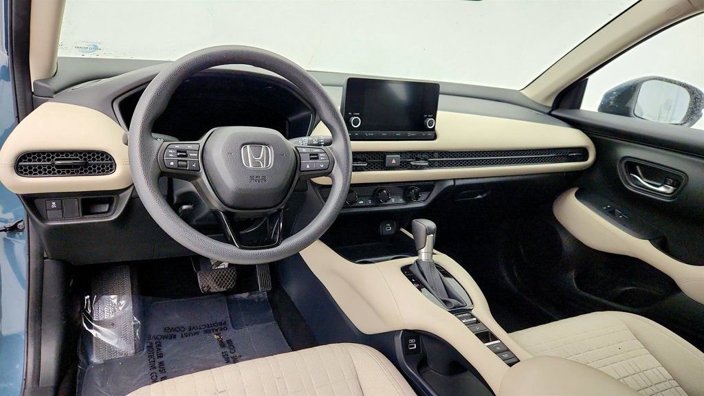 Used 2023 Honda HR-V LX image 12