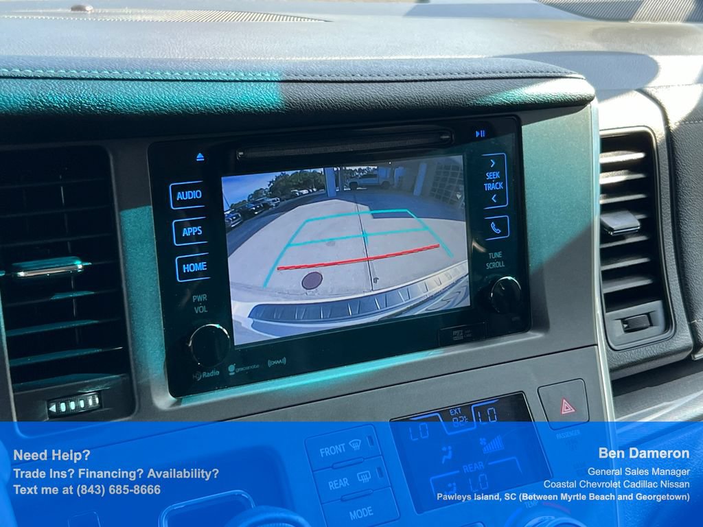 Used 2017 Toyota Sienna SE Premium FWD image 46