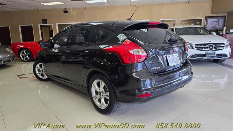 Used 2014 Ford Focus SE FWD image 4