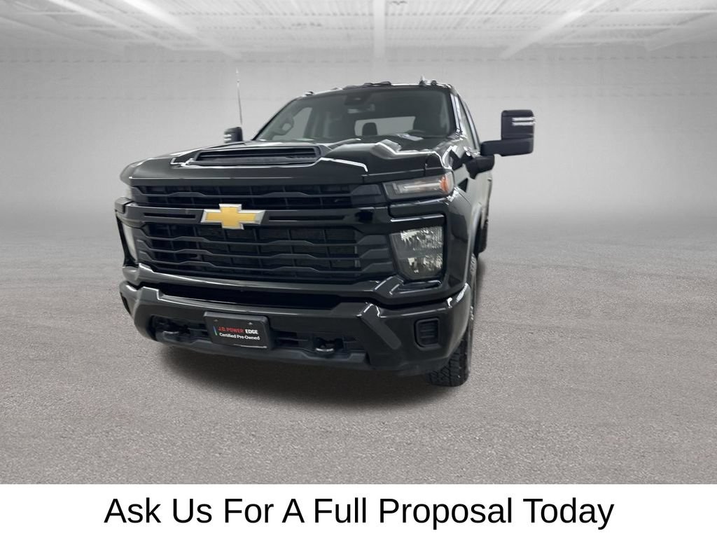 Used 2024 Chevrolet Silverado 2500 Custom w/ Custom Value Package AWD/4WD image 7