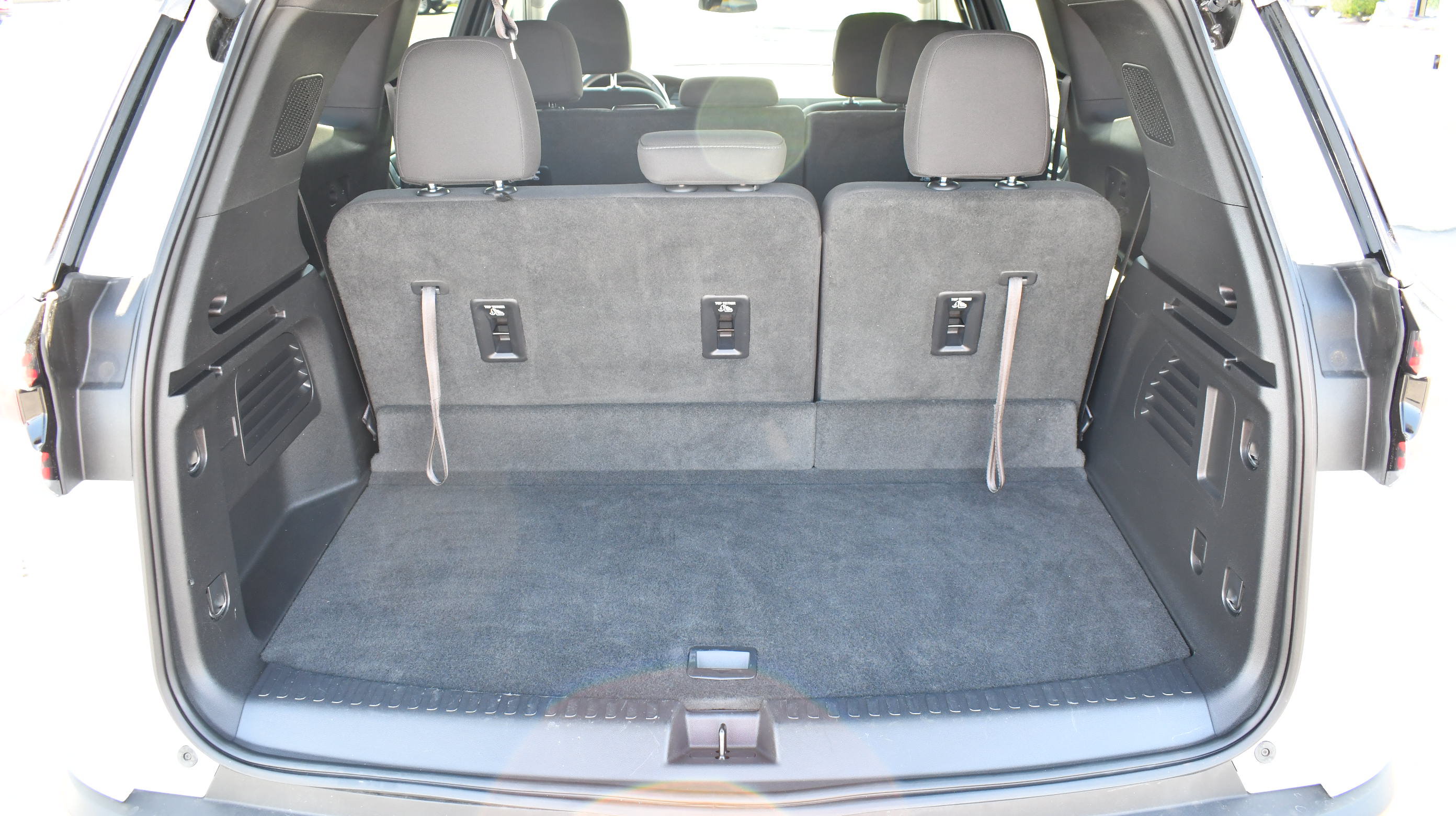 Used 2025 GMC Acadia Elevation AWD/4WD image 16