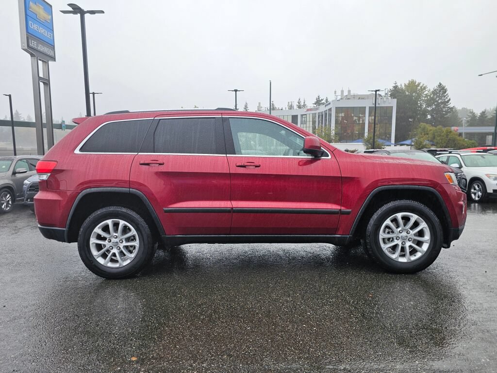 Used 2014 Jeep Grand Cherokee Laredo w/ Security & Convenience Group AWD/4WD image 4