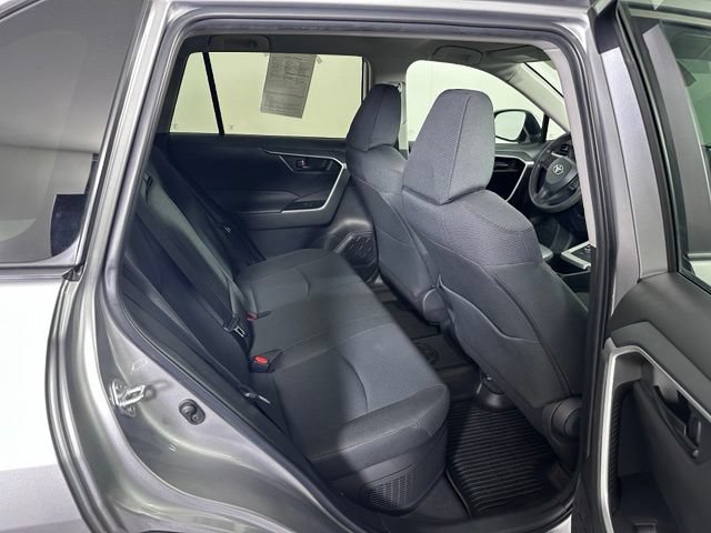 Used 2023 Toyota RAV4 LE AWD/4WD image 11