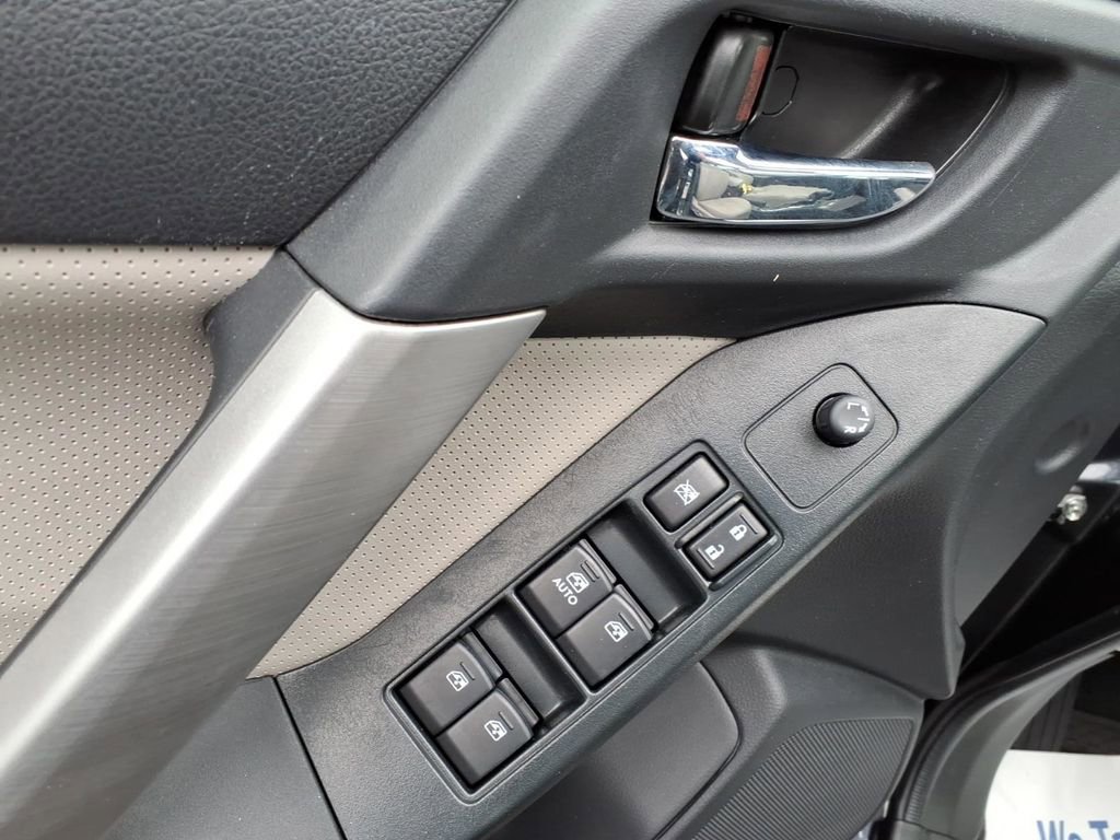 Used 2016 Subaru Forester 2.5i Touring image 12