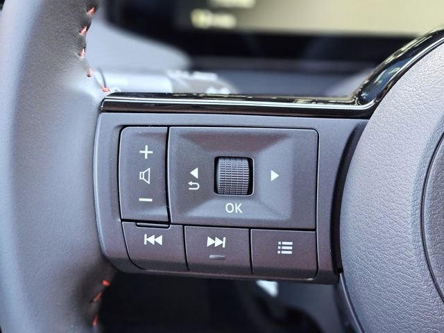 New 2026 Nissan Kicks SR w/ Cold Weather Package image 16