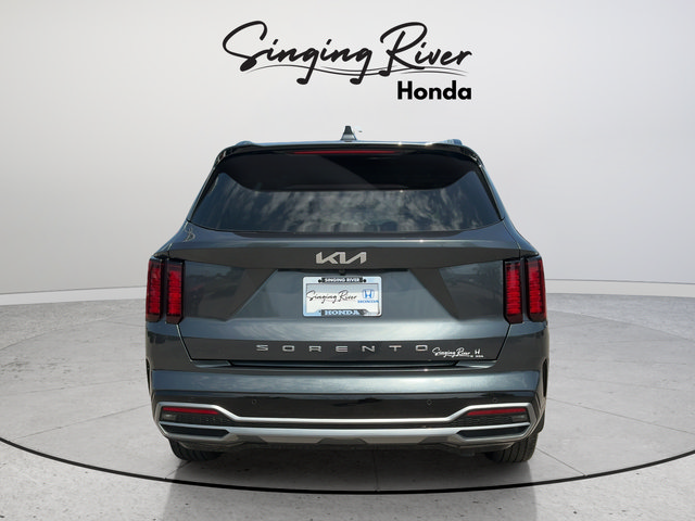 Used 2022 Kia Sorento EX w/ Panoramic Sunroof Package FWD image 6
