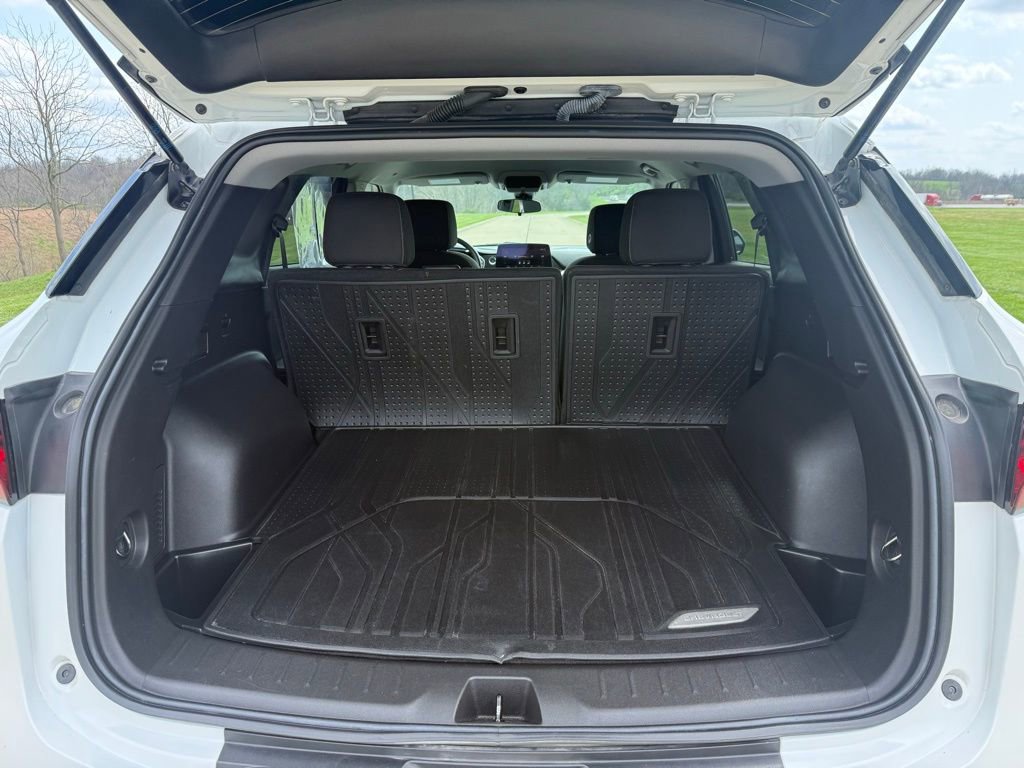 Used 2023 Chevrolet Blazer LT w/ Driver Confidence Package image 6