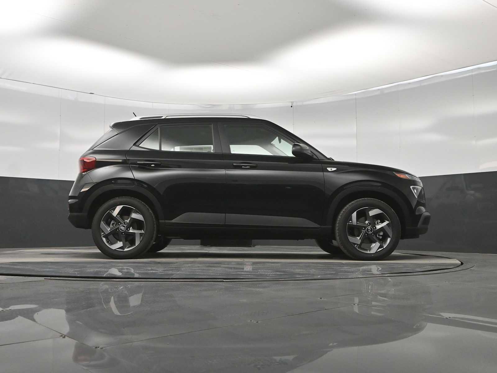 New 2026 Hyundai Venue SEL FWD image 37
