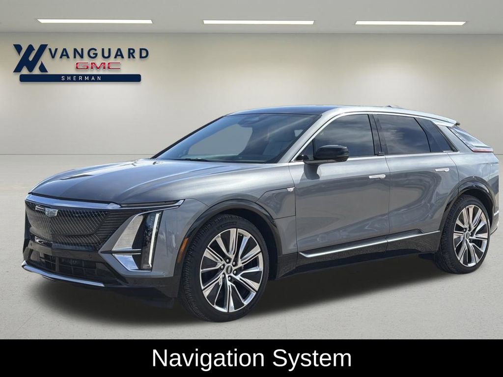 Used 2023 Cadillac Lyriq Luxury image 3