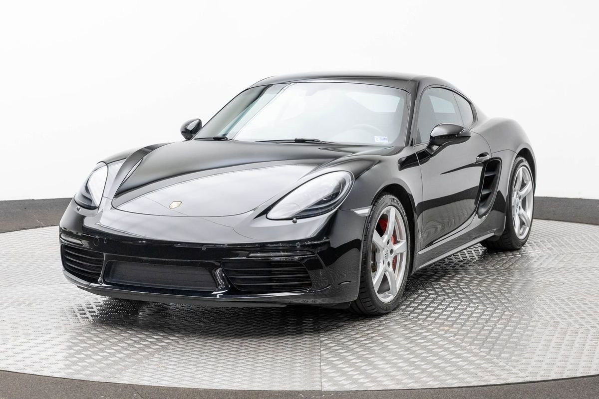 Used 2019 Porsche 718 Cayman S RWD image 2