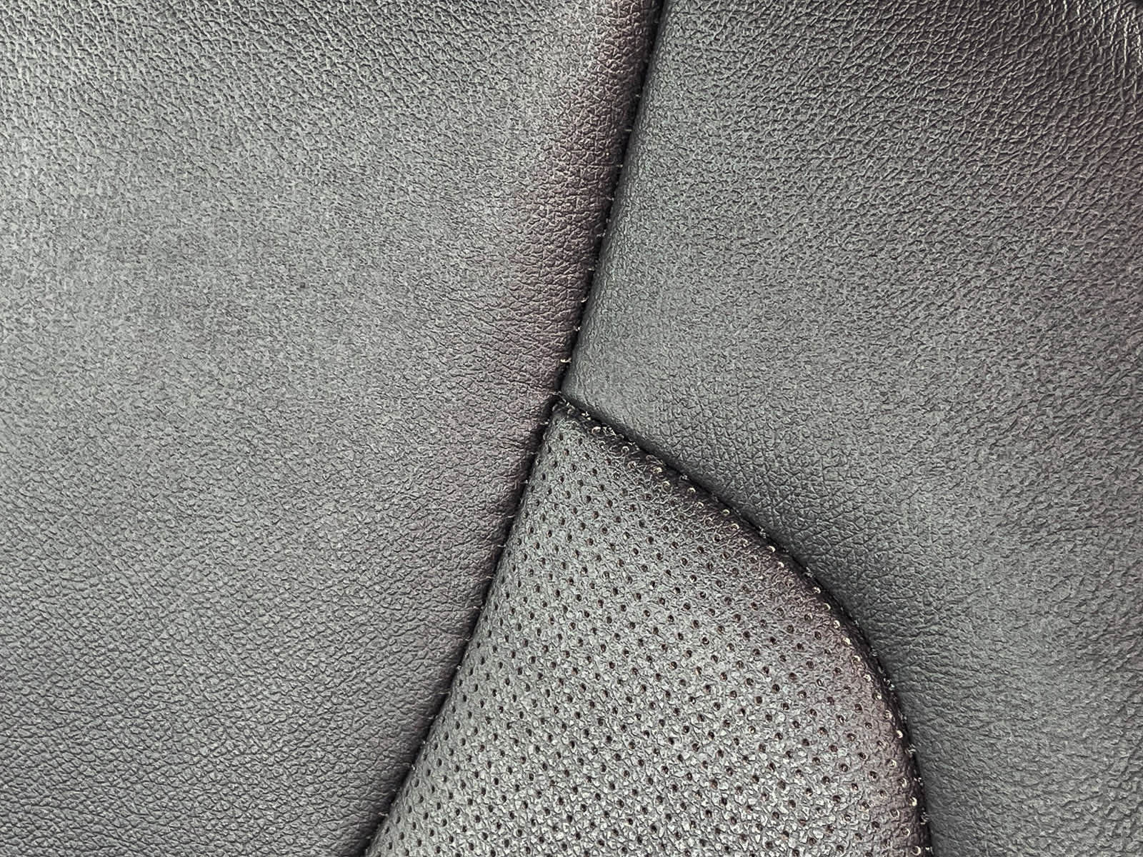 Used 2023 Kia Sorento SX image 24