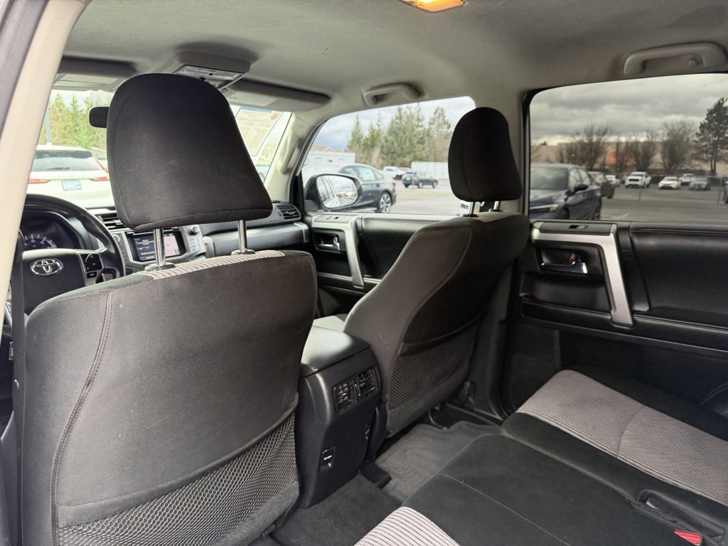 Used 2017 Toyota 4Runner SR5 image 31