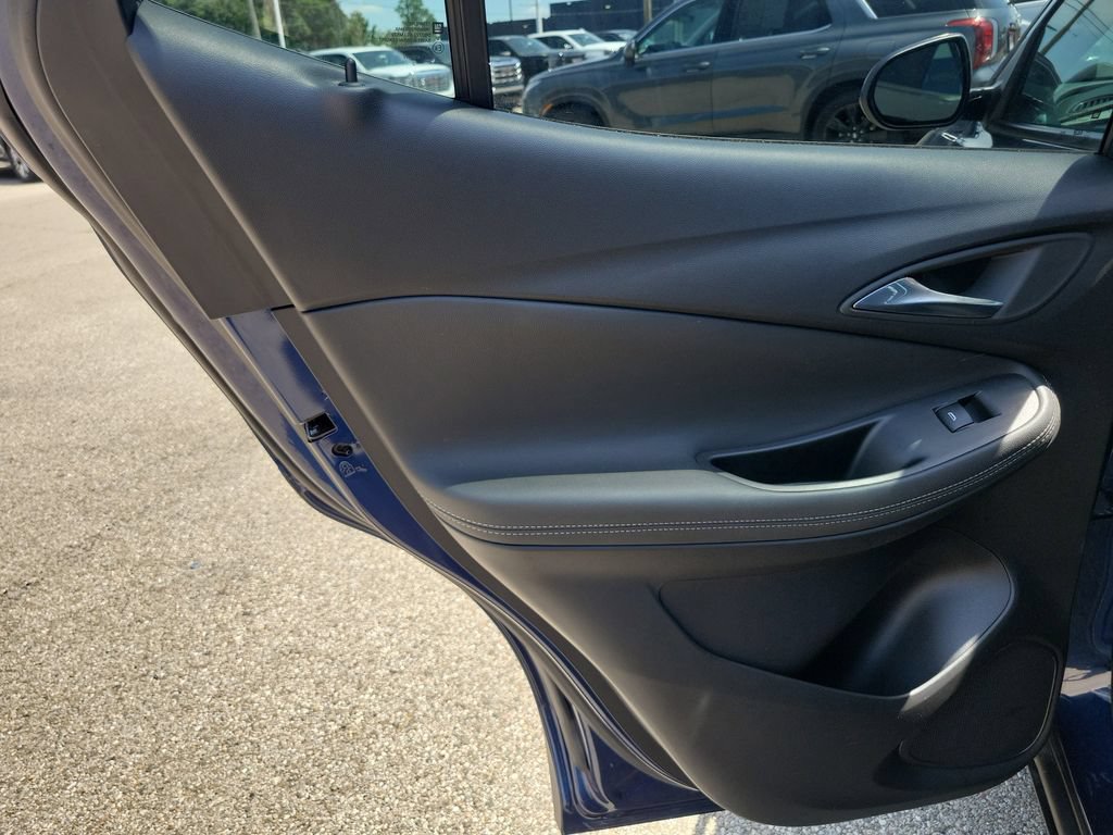 Used 2023 Buick Encore GX Select w/ Safety Package II FWD image 14
