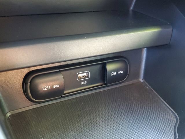 Used 2025 Kia Soul LX FWD image 26