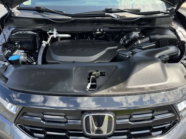 Used 2025 Honda Odyssey Touring image 25