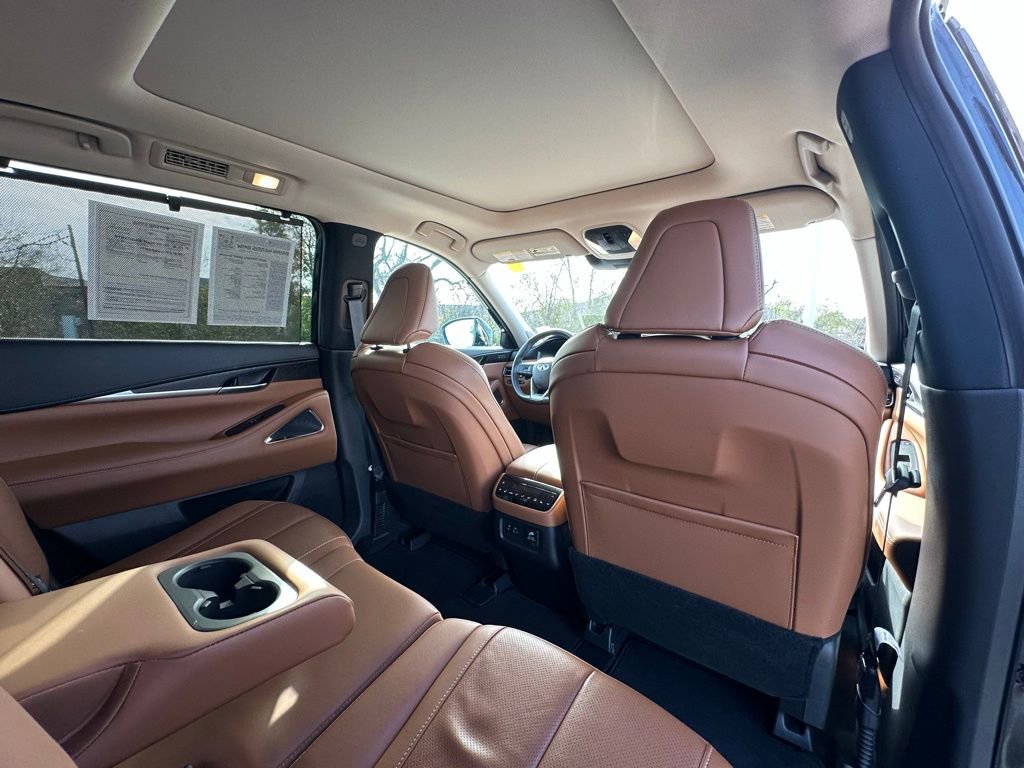 Used 2024 INFINITI QX60 Sensory w/ Vision Package image 25