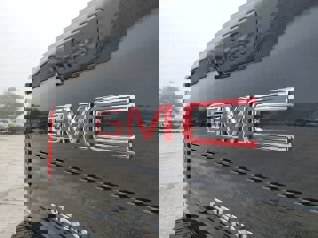 New 2026 GMC Sierra 1500 Denali w/ Denali Reserve Package image 7
